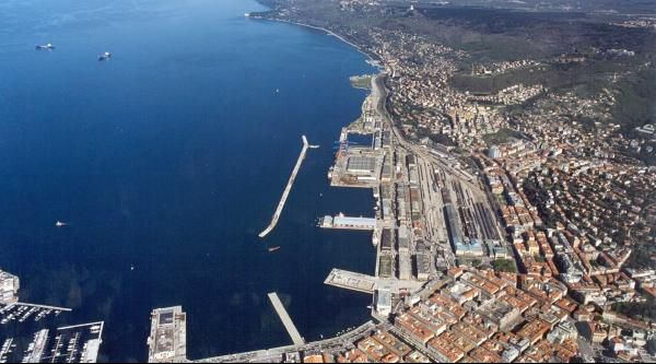 Dl Lavoro: Rojc, emendamento per porto franco Trieste
